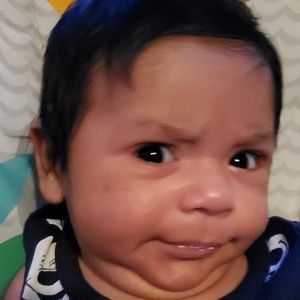 Meet your Posher, Efren